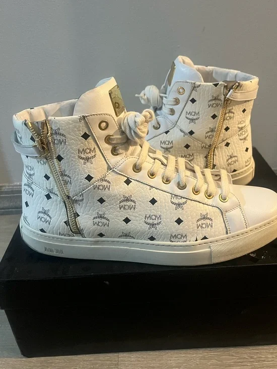 MCM Turnlock Style Classic Visetos High Top White with Gold Zippers - Picture 1 of 15